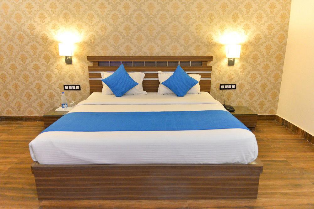 Puja Residency Hotel พาราณสี ภายนอก รูปภาพ