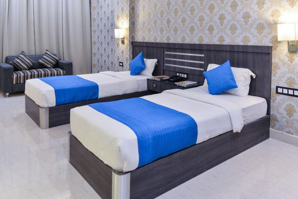 Puja Residency Hotel พาราณสี ภายนอก รูปภาพ