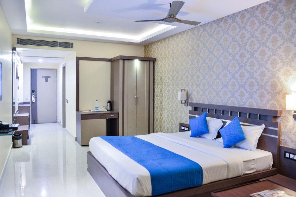 Puja Residency Hotel พาราณสี ภายนอก รูปภาพ