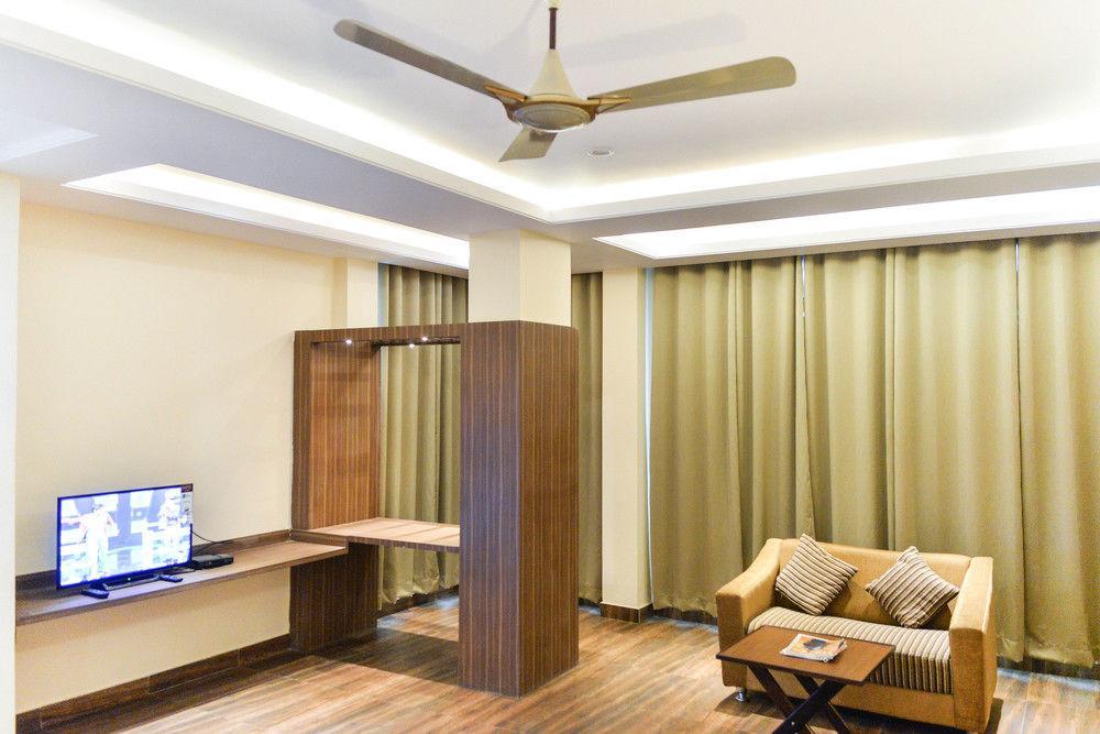Puja Residency Hotel พาราณสี ภายนอก รูปภาพ