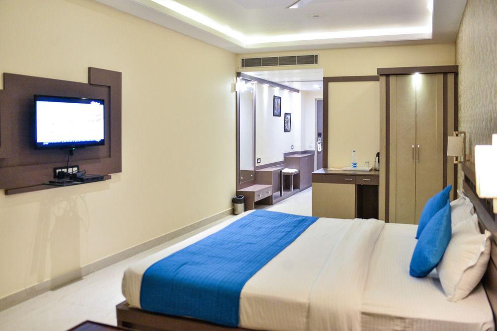 Puja Residency Hotel พาราณสี ภายนอก รูปภาพ