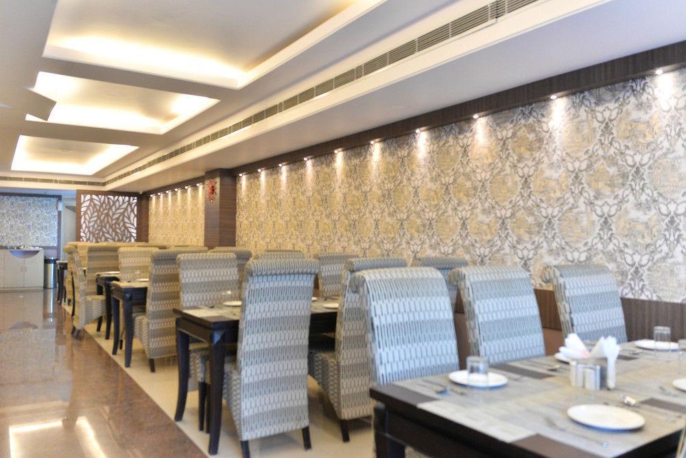Puja Residency Hotel พาราณสี ภายนอก รูปภาพ