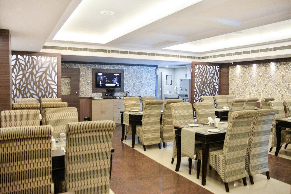 Puja Residency Hotel พาราณสี ภายนอก รูปภาพ