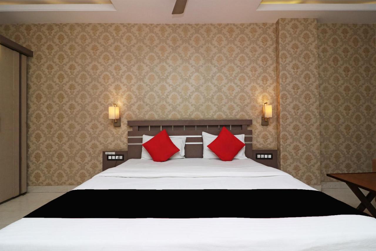 Puja Residency Hotel พาราณสี ภายนอก รูปภาพ